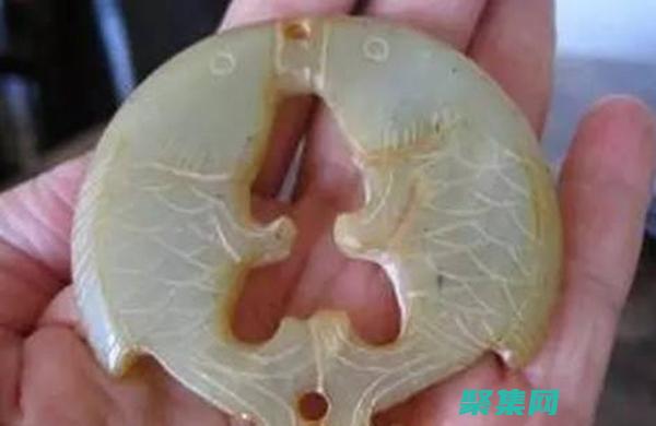 雙魚玉佩的恐怖陰影：真實照片揭示其超自然本質(zhì) (雙魚玉佩的恐怖圖片)